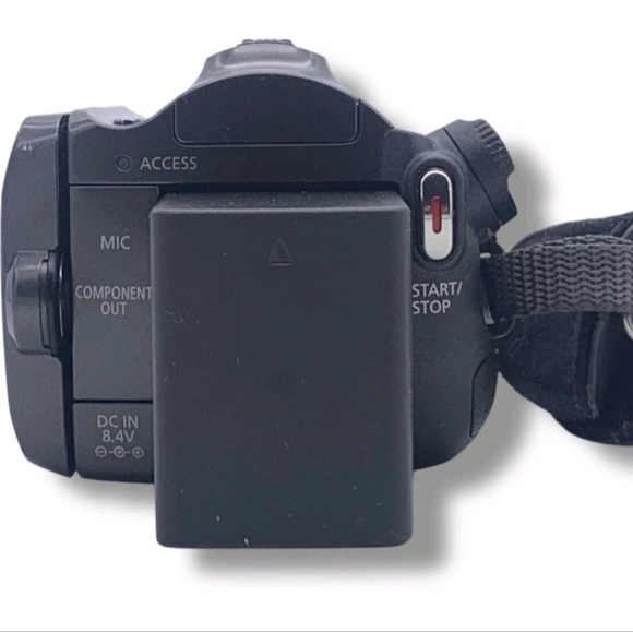 Canon VIXIA HF R200 Full HD 1080p AVCHD Camcorder Turns On NO SCREEN New Battery - Picture 11 of 16